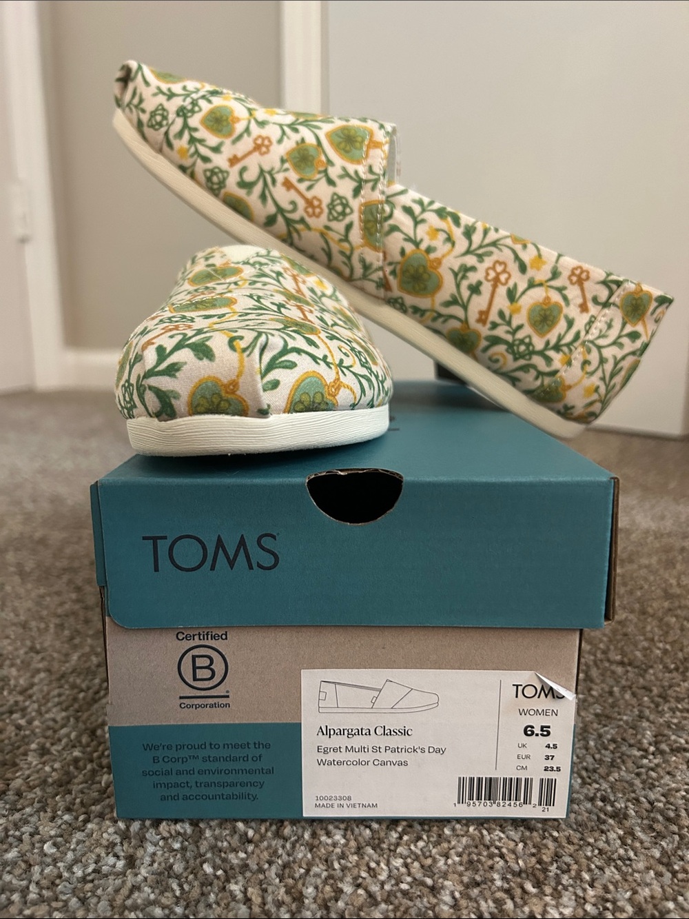 Toms Floral Canvas Slip-On Flats in Green and Yellow